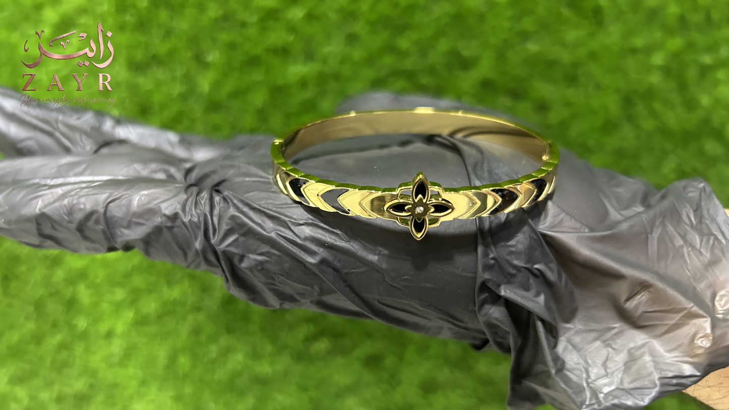 ZAYR Floral Majesty Gold Bangle - Onyx Accent Edition