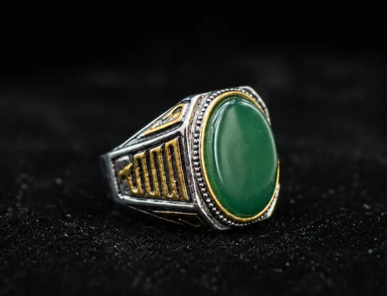Everest Green Oval Ring 3