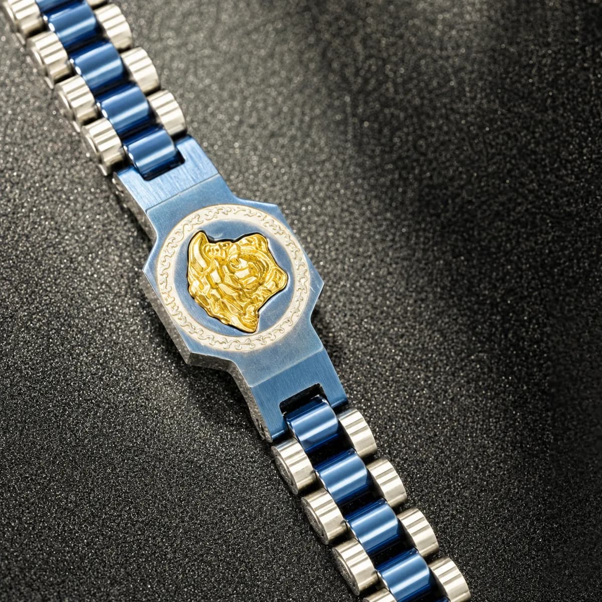 Regal Medallion Bracelet, photo 3 of 3