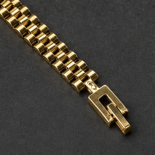Signature Gold Link Bracelet 3