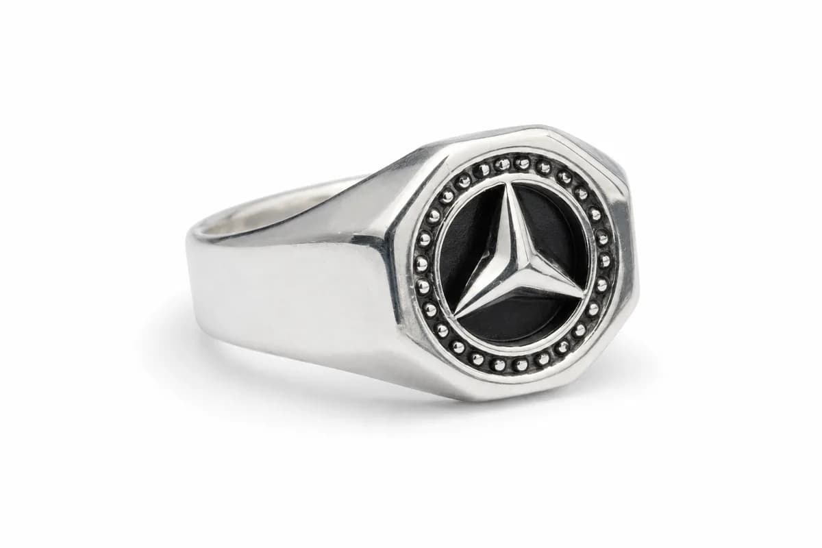 Vertex Star Signet Ring 2