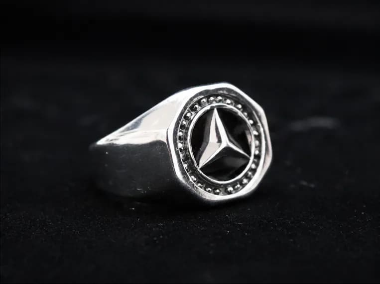 Vertex Star Signet Ring 3