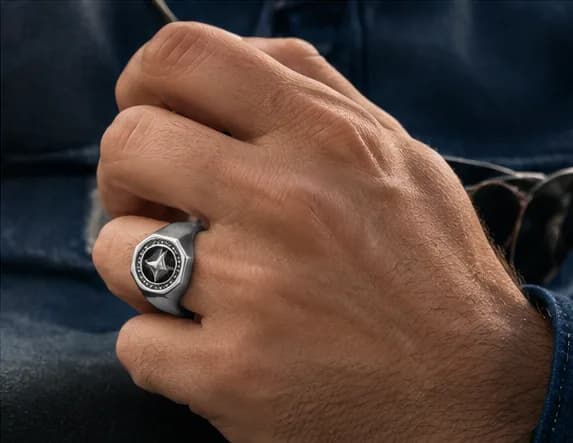 Vertex Star Signet Ring 4