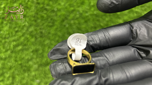 The ZAYR Noir Geometric Signet