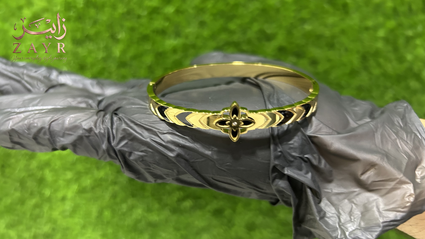 ZAYR Floral Majesty Gold Bangle - Onyx Accent Edition