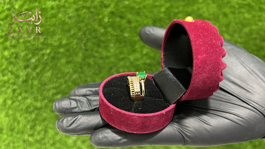 The ZAYR Emerald Verdant Arc Ring