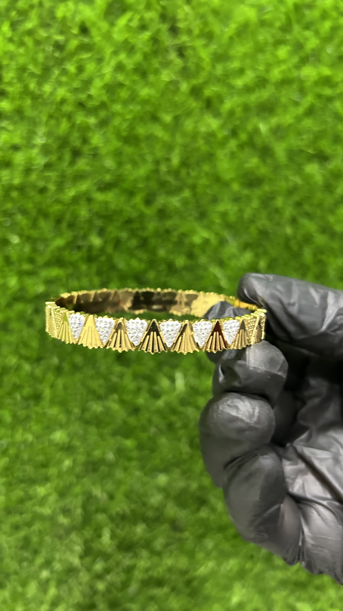 Zayr Deco-Fan Jewelled Gold Cuff