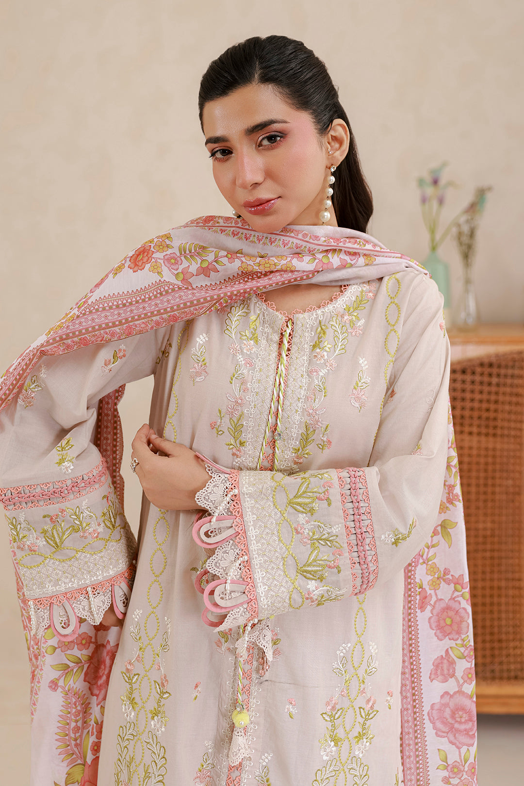 Embroidered Lawn Shirt, Dupatta & Trouser 3-Piece Suit - 0659